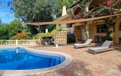 Magnificent villa with beautiful views and privacy in Sierra  Altea Golf.